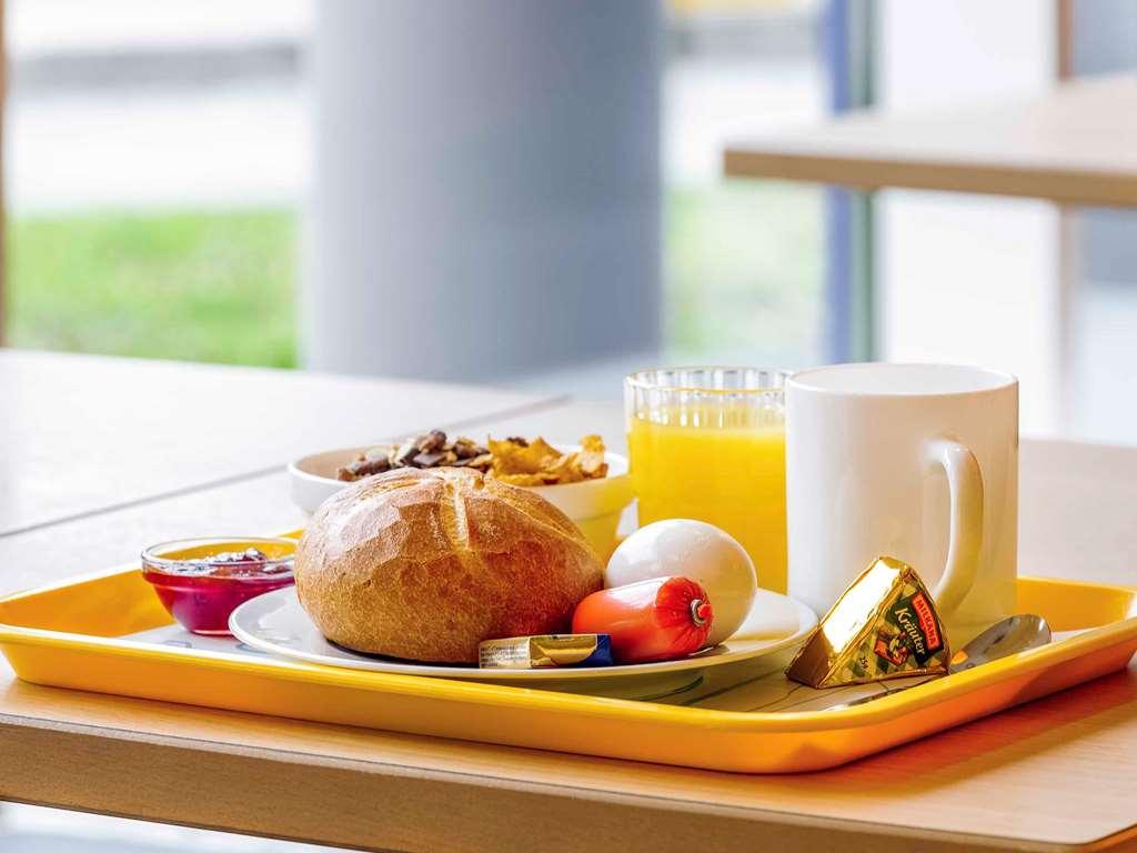 Ibis Budget Orly Chevilly Tram 7 Restaurant billede